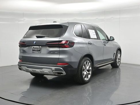 Used 2024 BMW X5 xDrive40i AWD/4WD image 30
