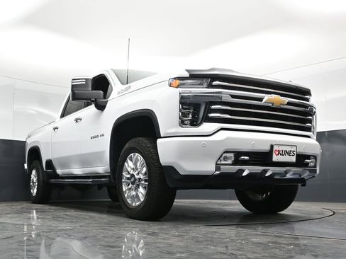 Used 2020 Chevrolet Silverado 2500 High Country w/ Gooseneck/5TH Wheel Package AWD/4WD image 59