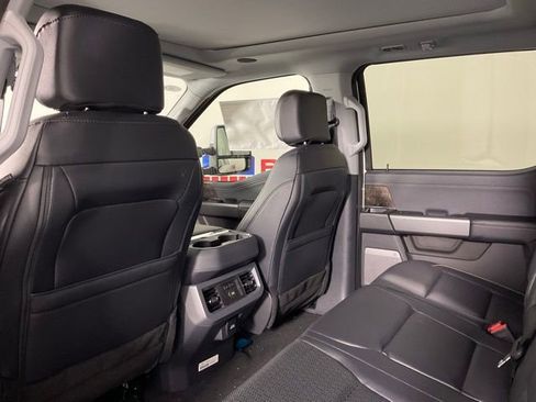 New 2025 Ford F250 Lariat w/ Lariat Ultimate Package image 15