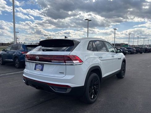 New 2026 Volkswagen Atlas Cross Sport SE AWD/4WD image 6
