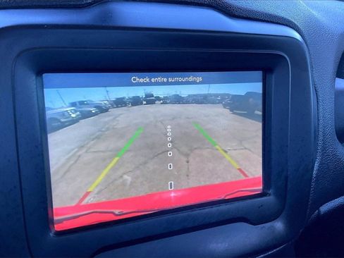 Used 2021 Jeep Renegade Latitude image 13