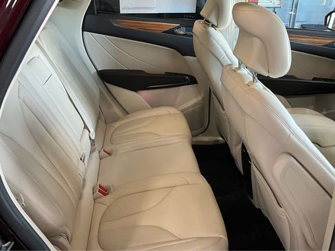 Used 2016 Lincoln MKC Select w/ Select Plus Package AWD/4WD image 35