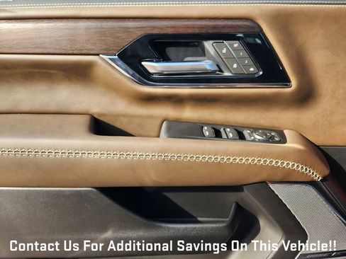 New 2026 GMC Yukon Denali Ultimate w/ LPO, Floor Liner Package image 18