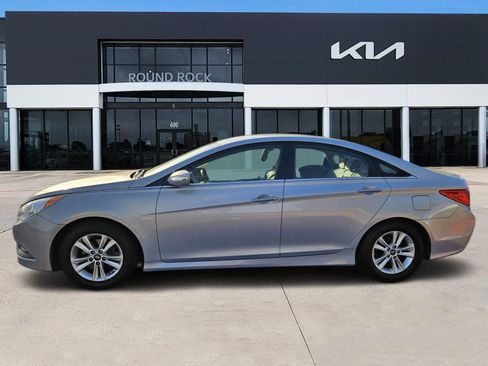 Used 2014 Hyundai Sonata GLS w/ Popular Equipment Group 2 FWD image 4
