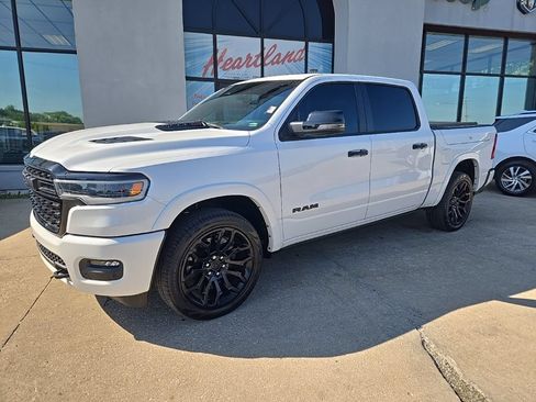 Used 2025 RAM 1500 Limited AWD/4WD image 4