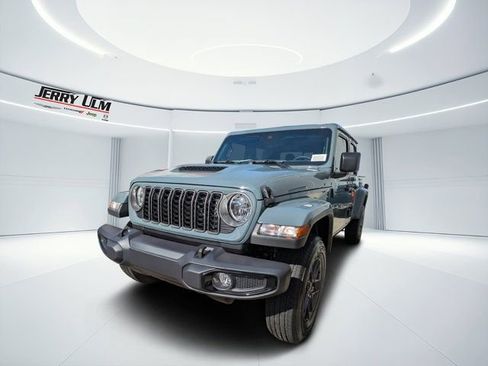 New 2025 Jeep Gladiator Sport image 6