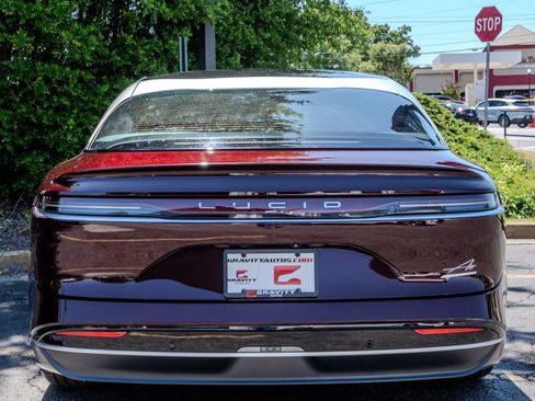Used 2024 Lucid Air Touring AWD/4WD image 24