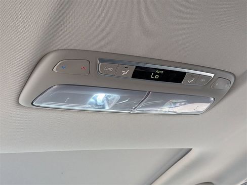 Used 2022 Kia Telluride EX image 24