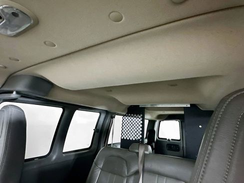 Used 2022 Chevrolet Express 2500 Work Van image 20