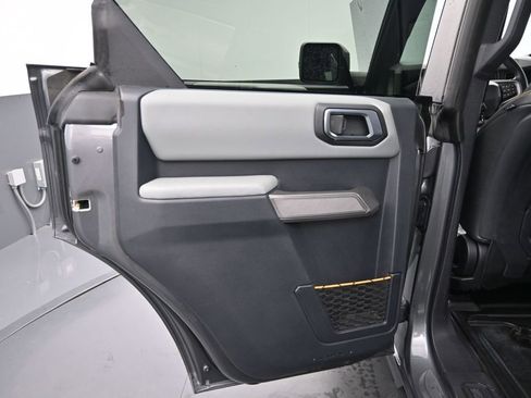 Used 2023 Ford Bronco Badlands w/ Sasquatch Package AWD/4WD image 17