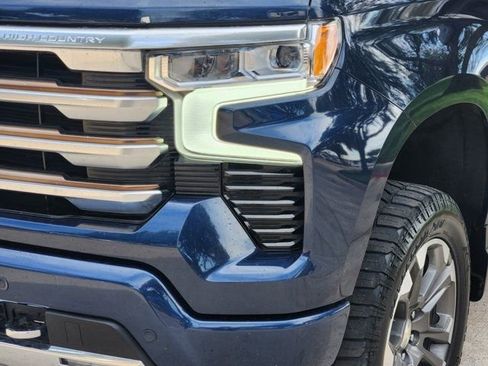 Used 2022 Chevrolet Silverado 1500 High Country image 17