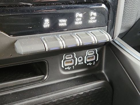 Used 2024 RAM 1500 Lone Star image 22