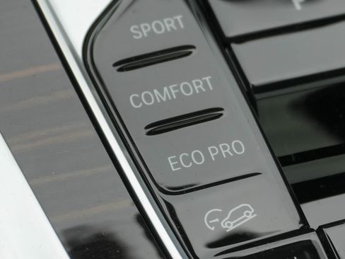 Certified 2026 BMW X6 xDrive40i AWD/4WD image 31