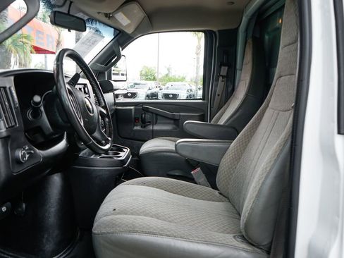 Used 2021 Chevrolet Express 3500 w/ Power Convenience Package image 20