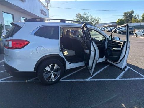 Used 2024 Subaru Ascent Premium w/ Convenience Package AWD/4WD image 10