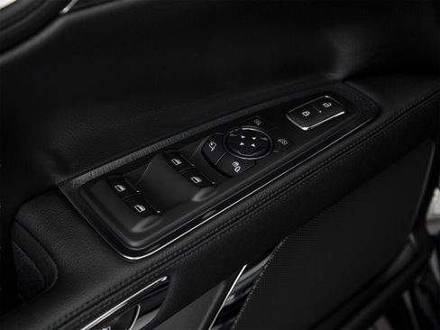 Used 2017 Lincoln Continental Reserve w/ Luxury Package image 13