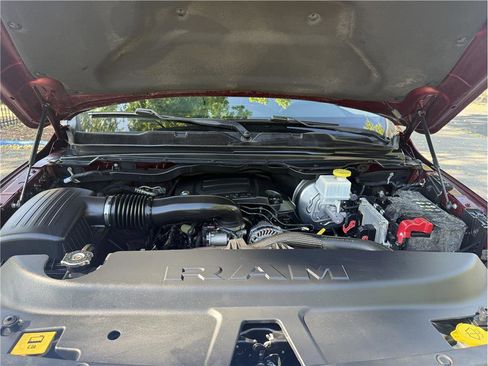 Used 2019 RAM 1500 Big Horn AWD/4WD image 13
