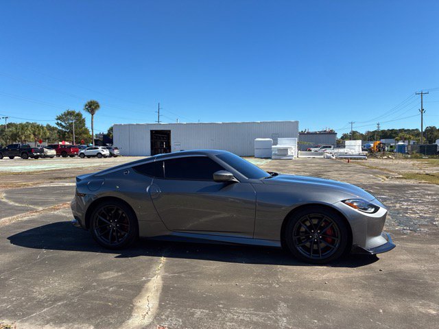 Used 2025 Nissan Z Performance w/ Floor Mat Package RWD image 2