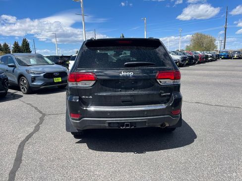 Used 2022 Jeep Grand Cherokee Limited w/ Trailer Tow Group IV AWD/4WD image 3