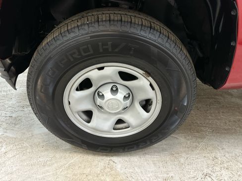 Used 2023 Toyota Tacoma SR AWD/4WD image 11