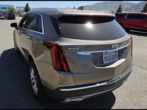 Used 2023 Cadillac XT5 Premium Luxury FWD image 4