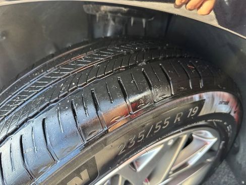 Used 2025 Genesis GV70 2.5T image 21