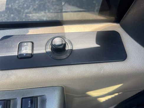 Used 2014 Ford F250 Lariat w/ Chrome Package AWD/4WD image 35