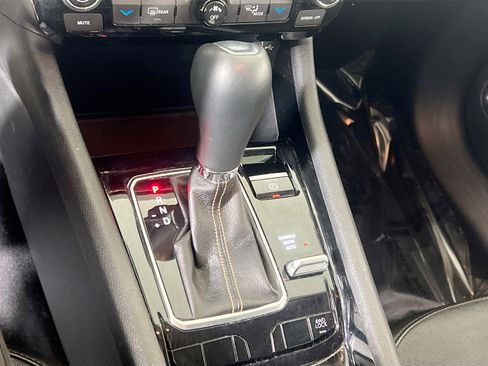 Used 2022 Jeep Compass Limited image 16