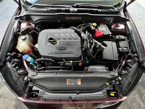 Used 2017 Ford Fusion SE w/ Fusion SE Technology Package image 42