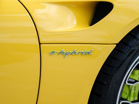 Used 2015 Porsche 918 Spyder AWD/4WD image 85