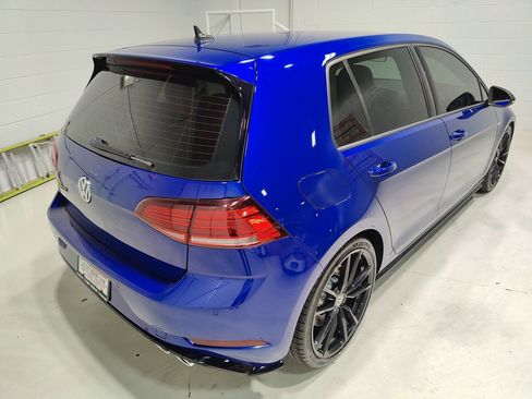 Used 2019 Volkswagen Golf R 4-Door image 6