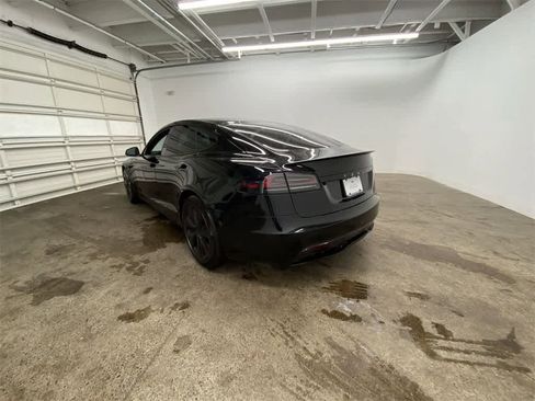Used 2023 Tesla Model S Plaid image 4
