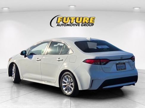 Certified 2022 Toyota Corolla XLE FWD image 7