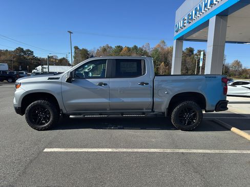 New 2026 Chevrolet Silverado 1500 Custom Trail Boss w/ Dark Appearance Package image 3