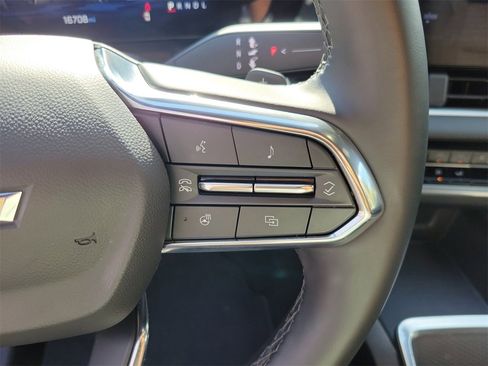 Used 2025 Chevrolet Equinox LT image 19