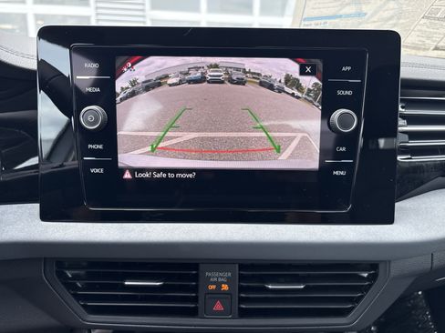 New 2025 Volkswagen Jetta SE image 21