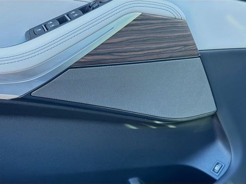 New 2026 BMW X5 xDrive50e w/ Climate Comfort Package image 25