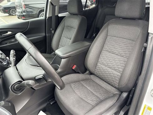 Used 2019 Chevrolet Equinox LT image 48