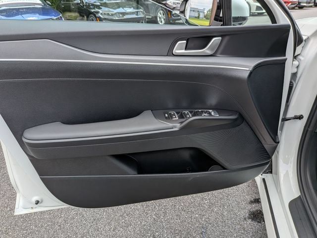 New 2026 Kia K5 LXS FWD image 10