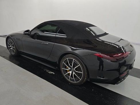 Used 2022 Mercedes-Benz SL 63 AMG 4MATIC w/ Driver Assistance Package image 5