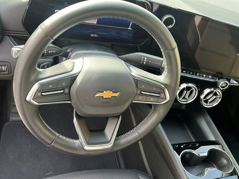 Used 2024 Chevrolet Blazer EV LT image 28