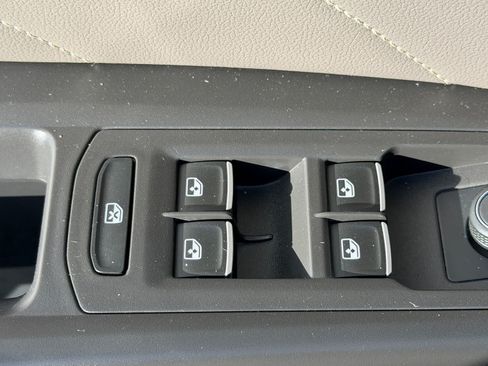 Used 2022 Volkswagen Atlas SE FWD image 14