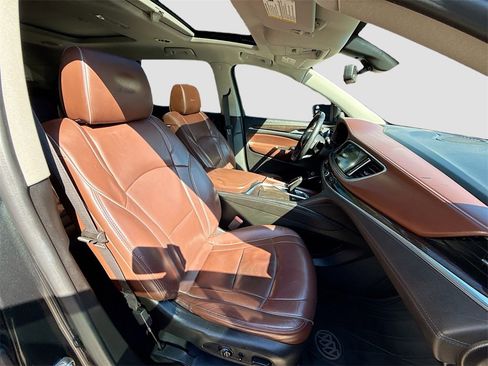 Used 2018 Buick Enclave Avenir image 29