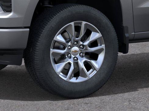 New 2026 Chevrolet Silverado 1500 Custom RWD image 9
