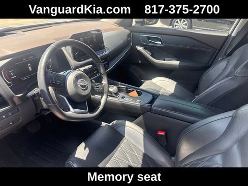 Used 2022 Nissan Rogue Platinum w/ Head-Up Display Package FWD image 5
