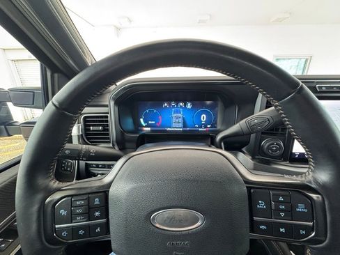 Used 2023 Ford F250 Platinum image 34