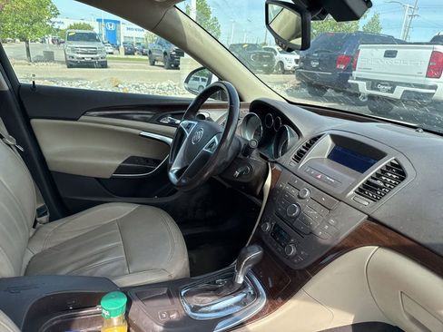 Used 2011 Buick Regal CXL w/ RL3 Preferred Equipment Group FWD image 8