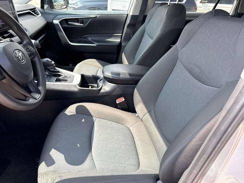 Used 2024 Toyota RAV4 XLE FWD image 16