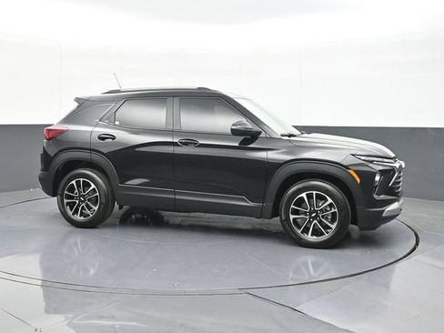 New 2026 Chevrolet TrailBlazer LT w/ Convenience Package FWD image 13