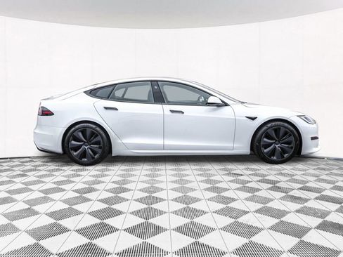 Used 2022 Tesla Model S image 9